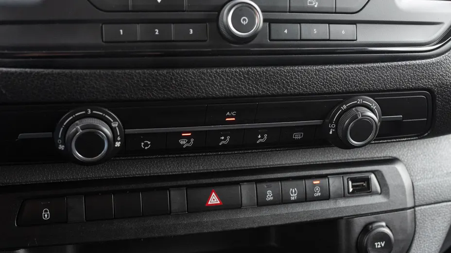 TOYOTA Proace Proace Kombi 2.0 D-4D Long 2,8t Aut.