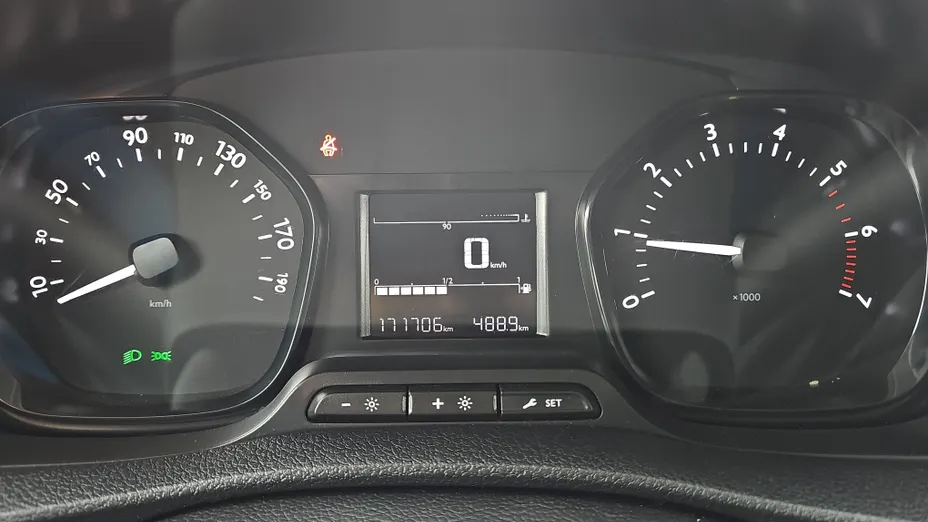 TOYOTA Proace Proace Kombi 2.0 D-4D Long 2,8t Aut.