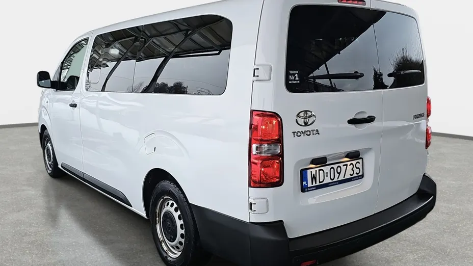 TOYOTA Proace Proace Kombi 2.0 D-4D Long 2,8t Aut.