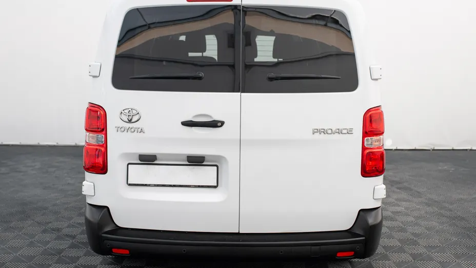 TOYOTA Proace Proace Kombi 2.0 D-4D Long 2,8t Aut.