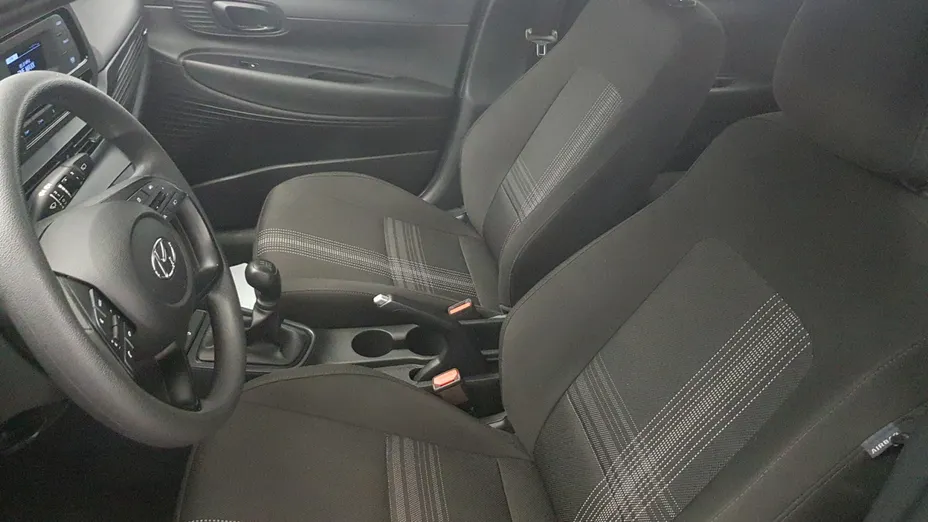 HYUNDAI i20 i20 1.2 Pure