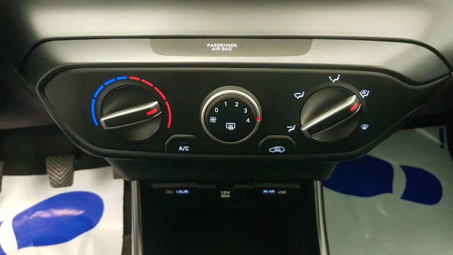 HYUNDAI i20 i20 1.2 Pure