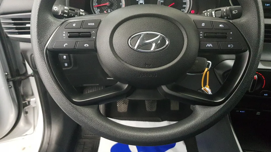 HYUNDAI i20 i20 1.2 Pure