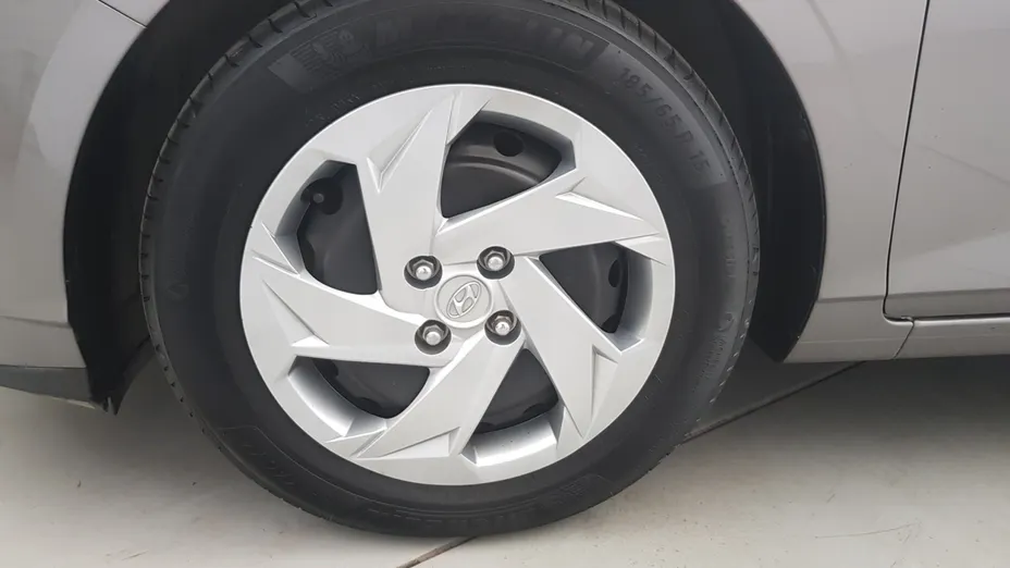 HYUNDAI i20 i20 1.2 Pure