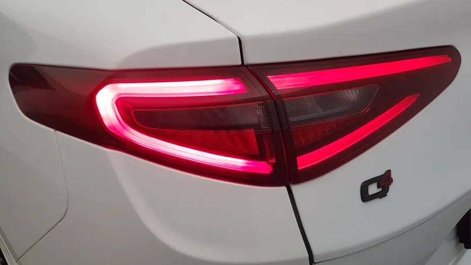 ALFA ROMEO Stelvio Stelvio 2.0 Turbo Veloce Q4 aut