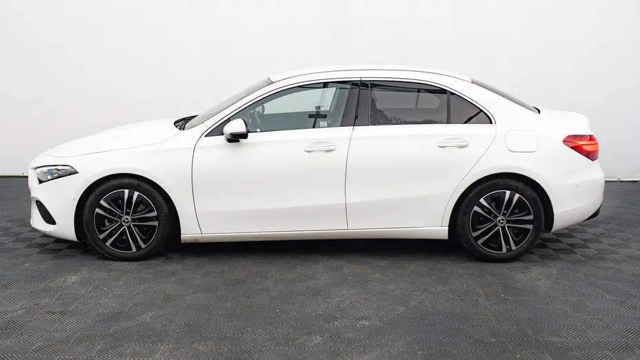 MERCEDES-BENZ A Klasa A 200 d Progressive 8G-DCT