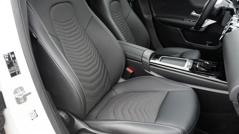 MERCEDES-BENZ A Klasa A 200 d Progressive 8G-DCT