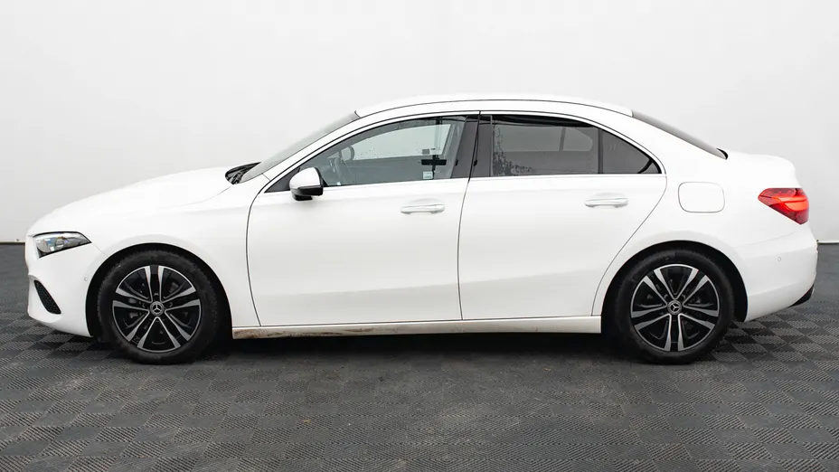 MERCEDES-BENZ A Klasa A 200 d Progressive 8G-DCT