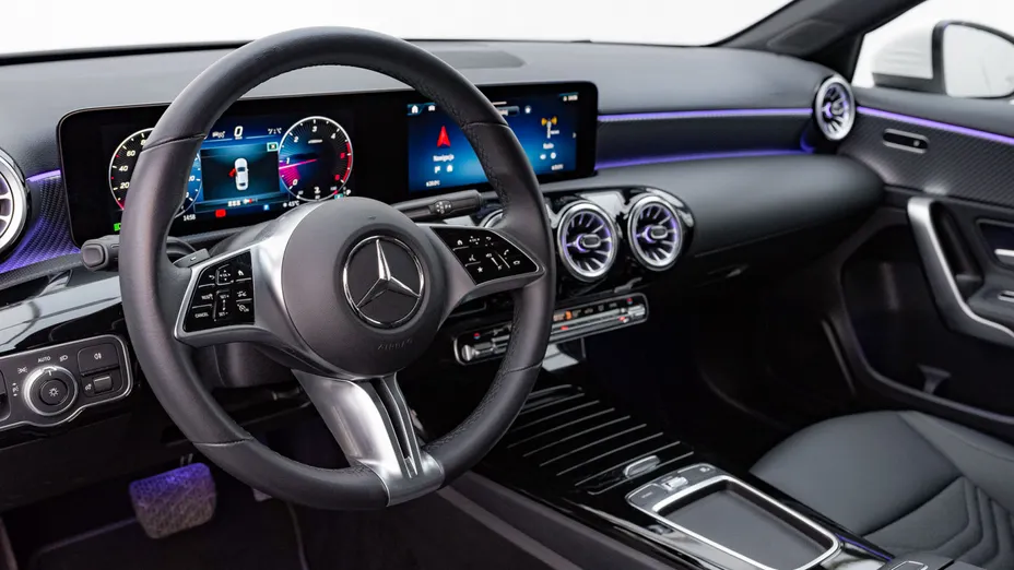 MERCEDES-BENZ A Klasa A 200 d Progressive 8G-DCT