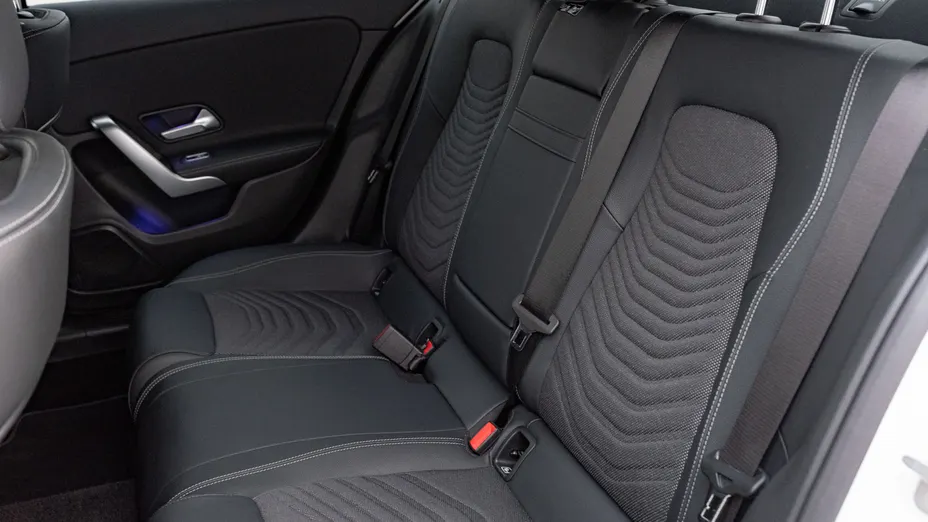 MERCEDES-BENZ A Klasa A 200 d Progressive 8G-DCT