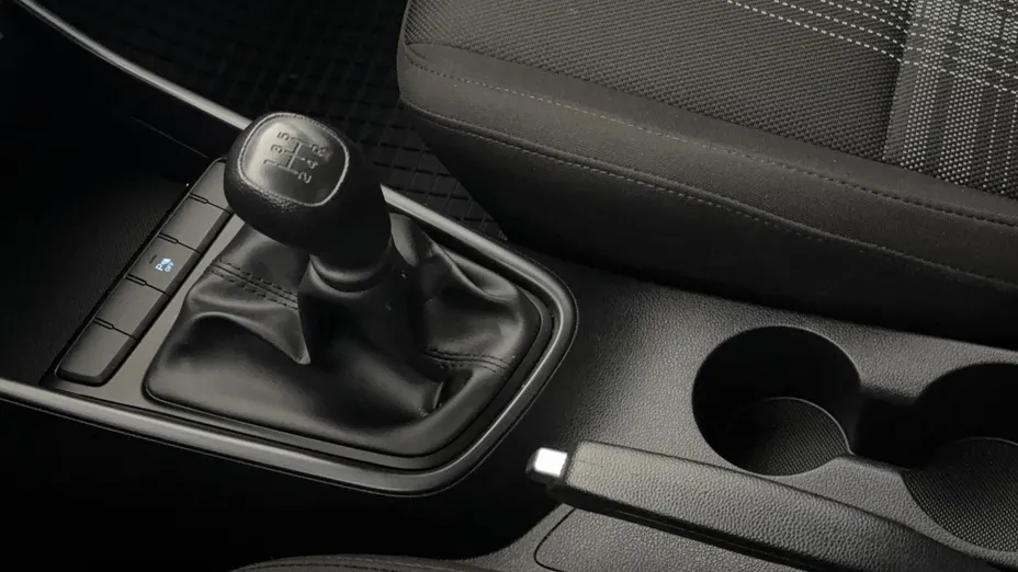 HYUNDAI i20 i20 1.2 Pure