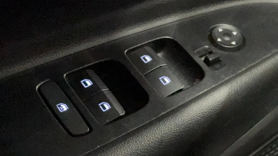 HYUNDAI i20 i20 1.2 Pure