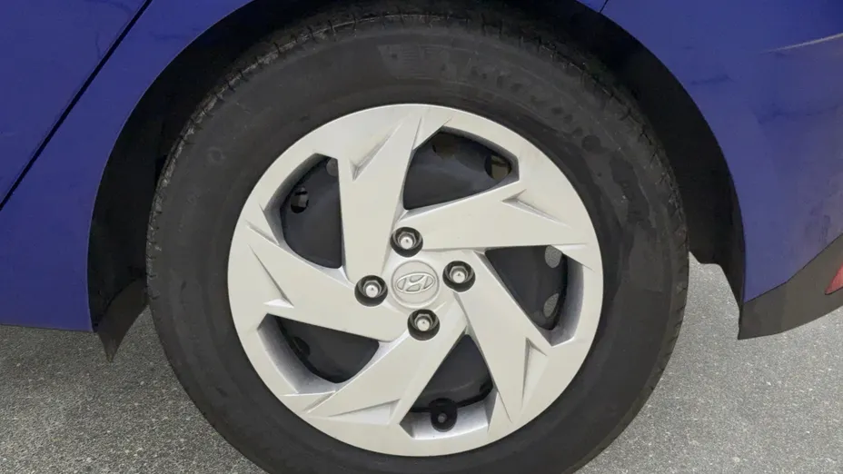 HYUNDAI i20 i20 1.2 Pure