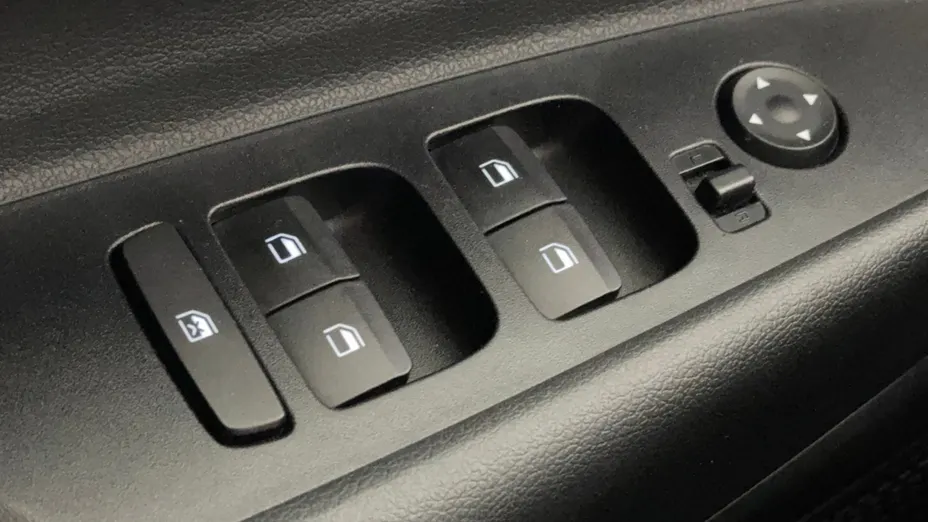 HYUNDAI i20 i20 1.2 Pure