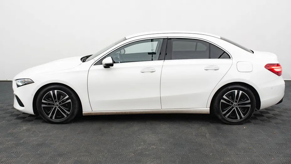 MERCEDES-BENZ A Klasa A 200 d Progressive 8G-DCT