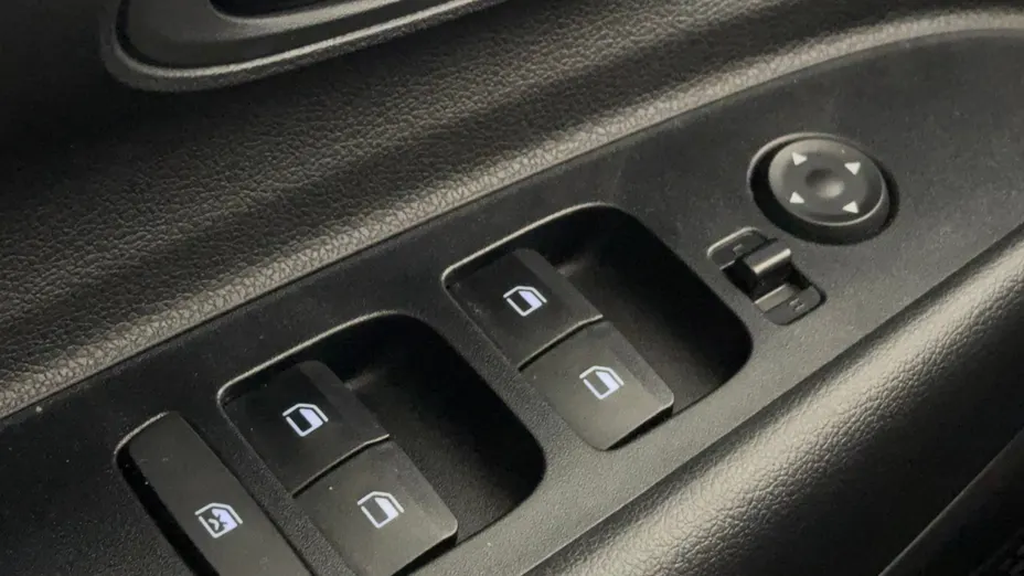 HYUNDAI i20 i20 1.2 Pure