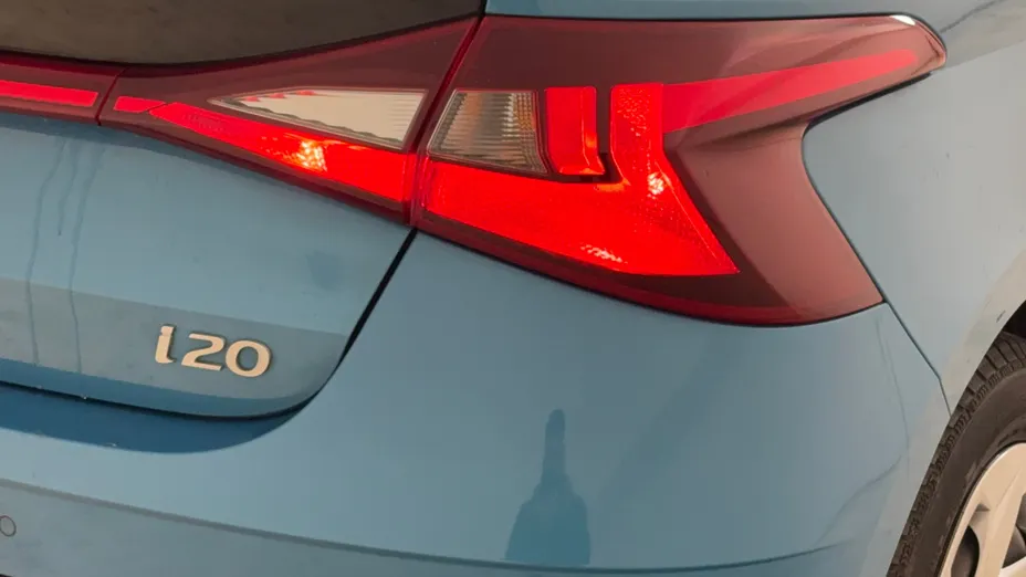 HYUNDAI i20 i20 1.2 Pure