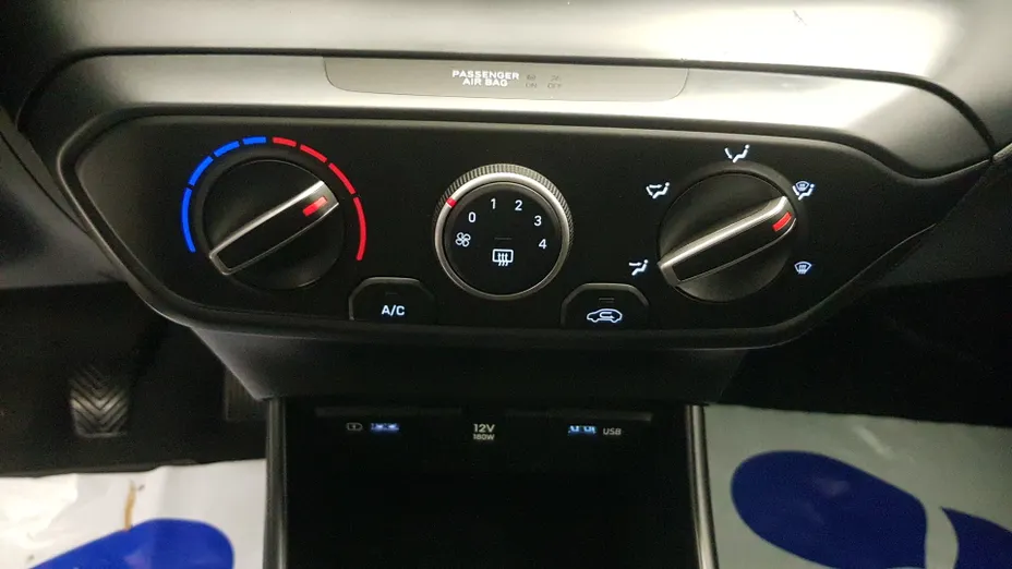 HYUNDAI i20 i20 1.2 Pure