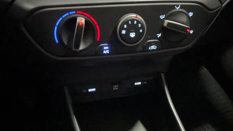 HYUNDAI i20 i20 1.2 Pure