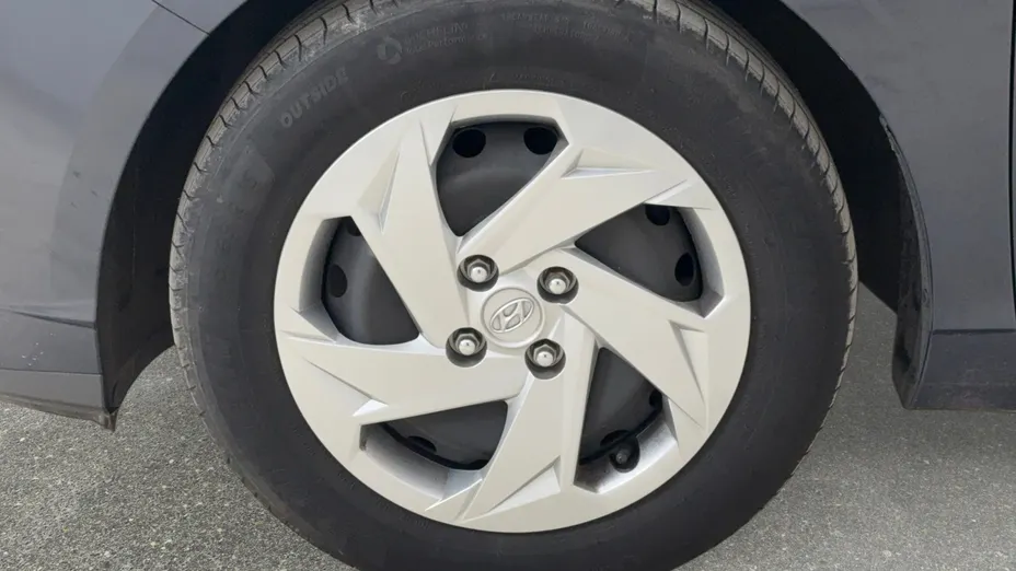 HYUNDAI i20 i20 1.2 Pure