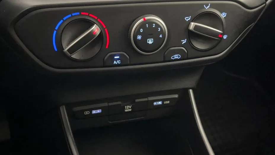 HYUNDAI i20 i20 1.2 Pure