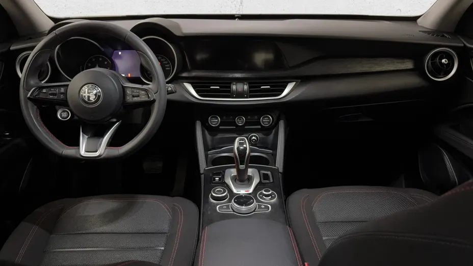 ALFA ROMEO Stelvio Stelvio 2.0 Turbo Business Q4 aut