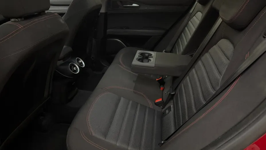 ALFA ROMEO Stelvio Stelvio 2.0 Turbo Business Q4 aut