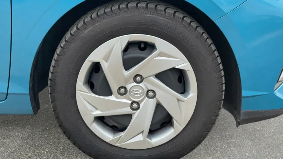 HYUNDAI i20 i20 1.2 Pure