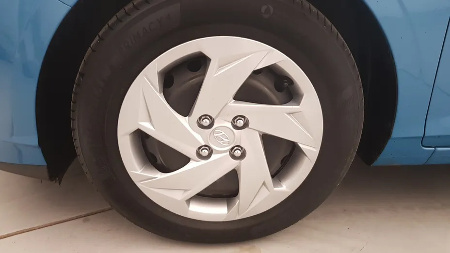 HYUNDAI i20 i20 1.2 Pure