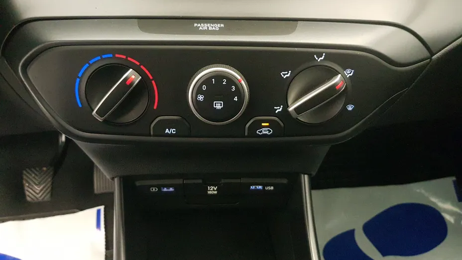 HYUNDAI i20 i20 1.2 Pure