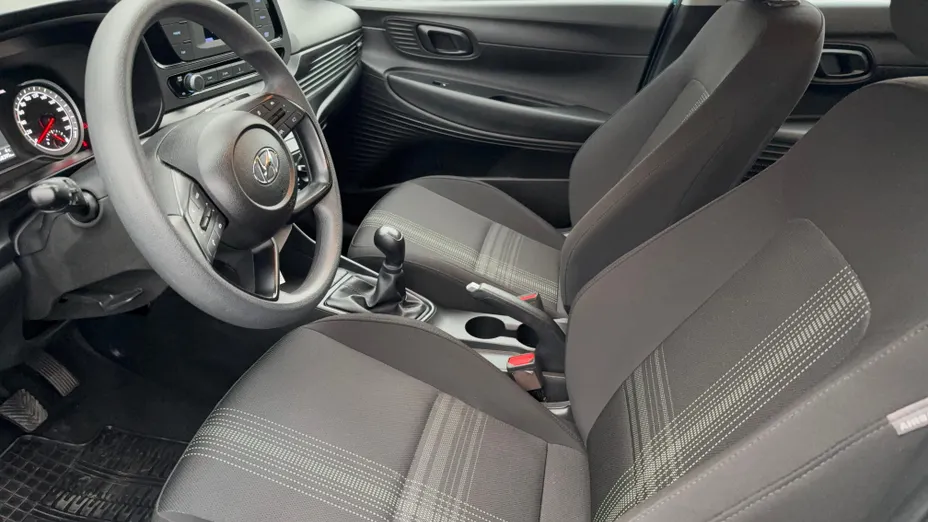 HYUNDAI i20 i20 1.2 Pure