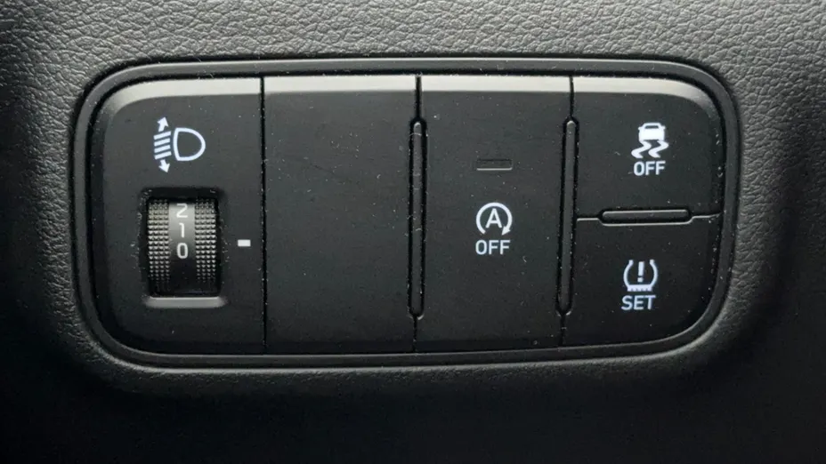 HYUNDAI i20 i20 1.2 Pure