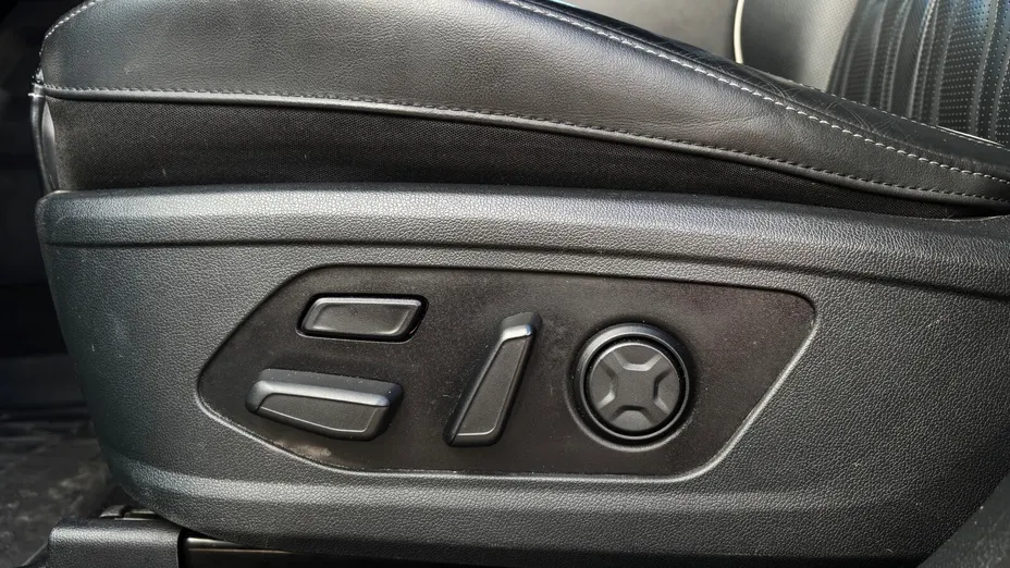 KIA Sorento Sorento 1.6 T-GDI HEV Prestige Line 4WD aut 7os.