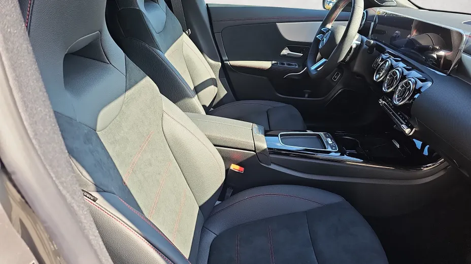 MERCEDES-BENZ CLA CLA 200 mHEV AMG Line 7G-DCT Nowy