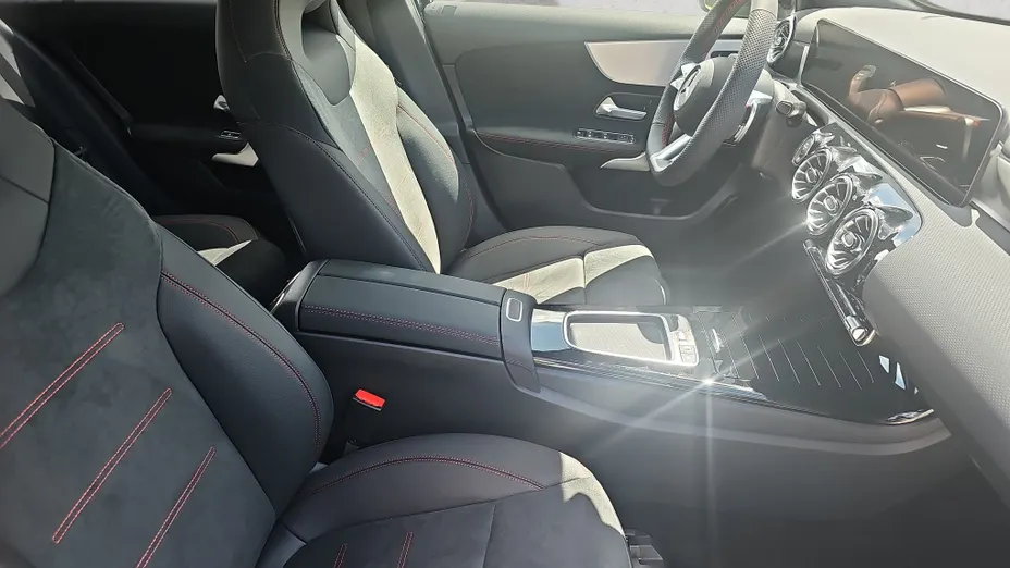 MERCEDES-BENZ A Klasa A 220 4-Matic AMG Line 8G-DCT Nowy