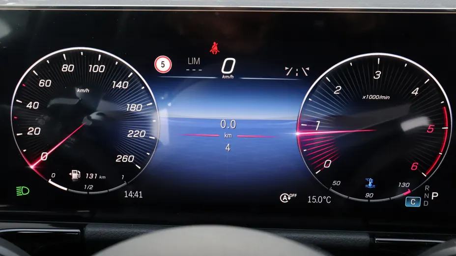 MERCEDES-BENZ GLA GLA 200 d AMG Line 8G-DCT Nowy