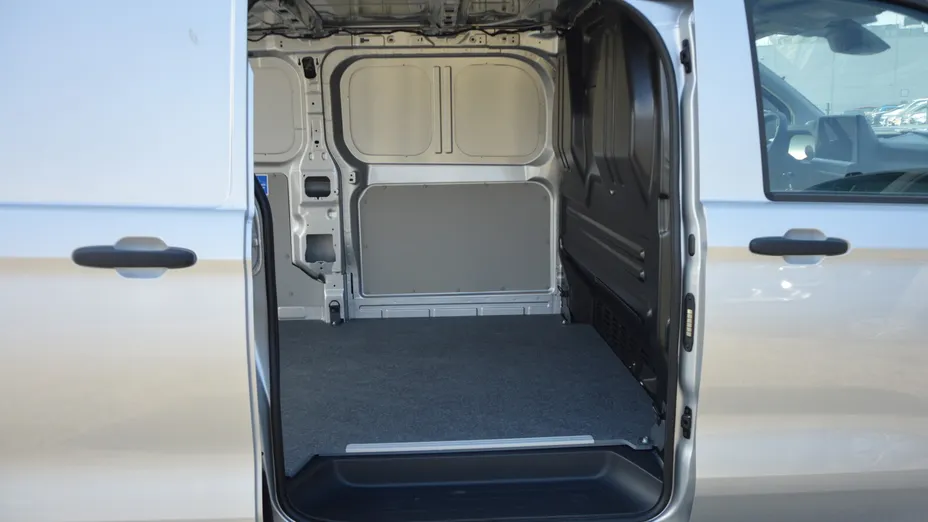 VOLKSWAGEN Transporter Transporter TDI L2H1