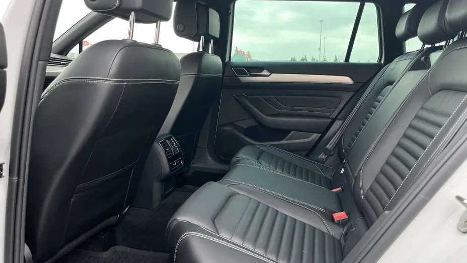 VOLKSWAGEN Passat Passat 2.0 TDI 4Mot. R-Line Edition DSG