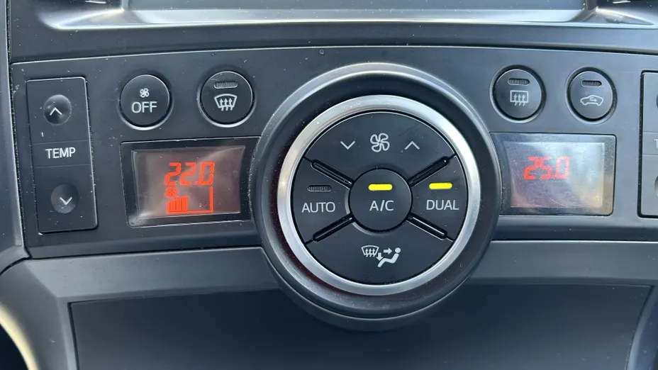 TOYOTA Verso Verso 1.6 D-4D Active 7os EU6