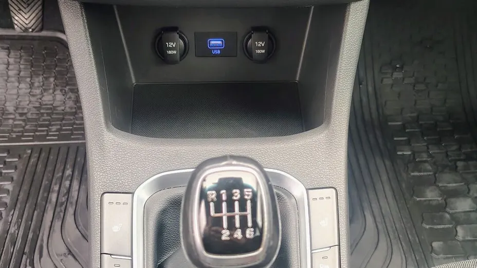 HYUNDAI i30 i30 1.0 T-GDI Smart