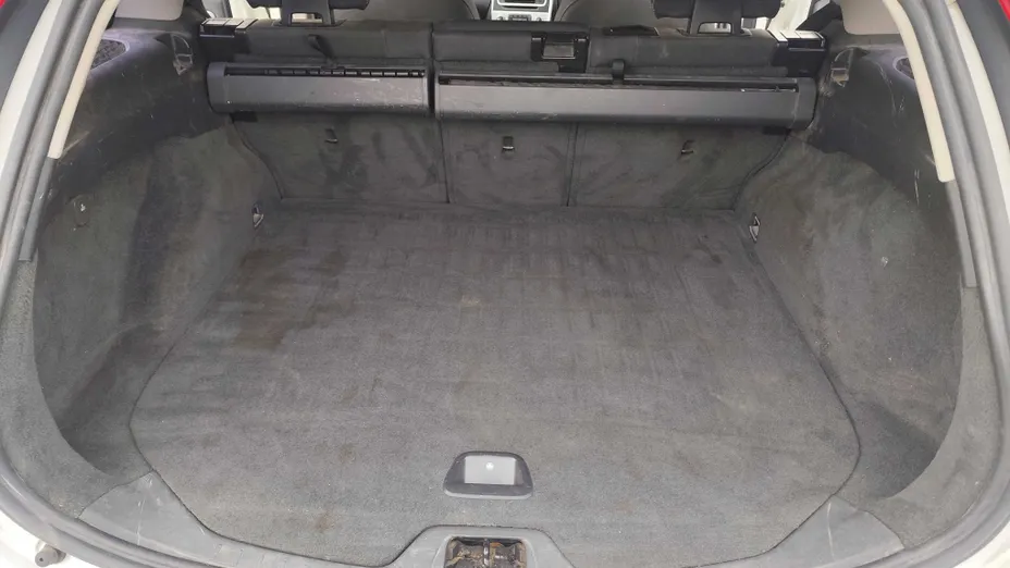 VOLVO V60 -