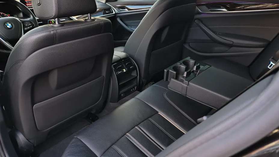 BMW Seria 5 530e xDrive Luxury Line aut