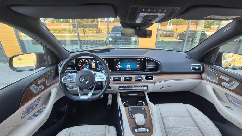 MERCEDES-BENZ GLS -