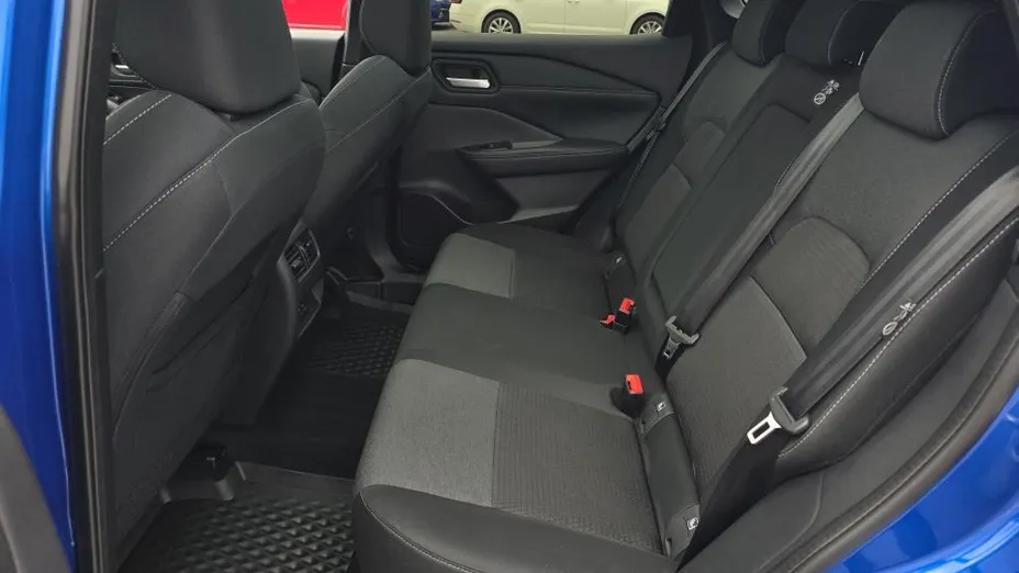 NISSAN Qashqai Qashqai 1.3 DIG-T N-Connecta