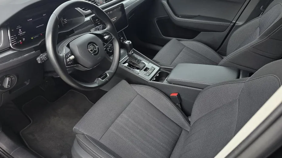 SKODA Superb Superb 2.0 TDI SCR Style DSG