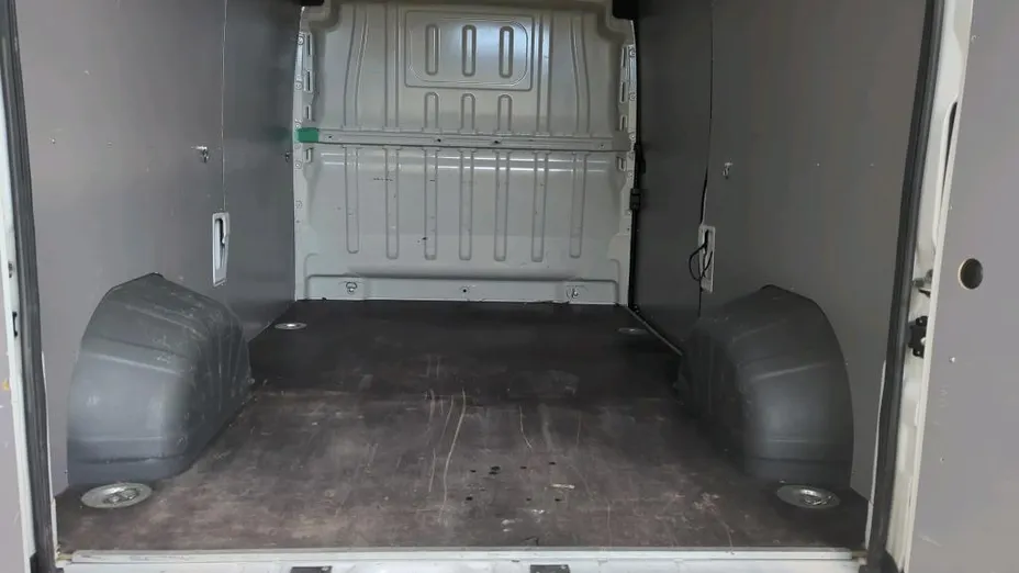 PEUGEOT Boxer Boxer 333 BlueHDi L2H2 Pro