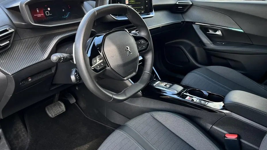 PEUGEOT 2008 2008 1.2 PureTech Allure S&S EAT8