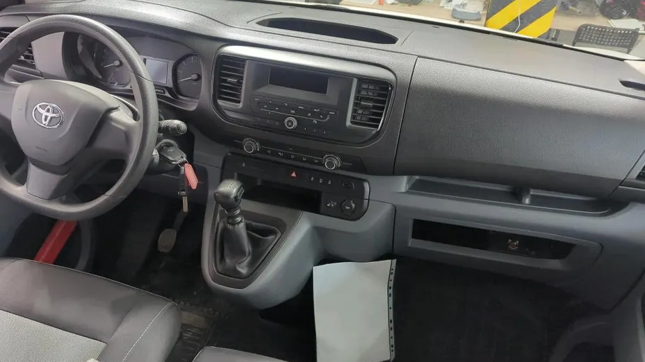 TOYOTA Proace Proace Kombi 2.0 D-4D Long 2,8t