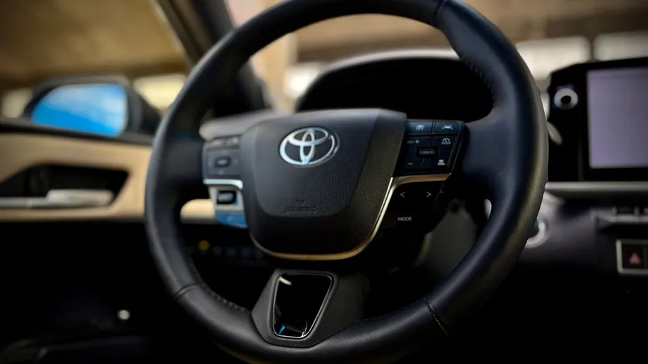 TOYOTA Camry Camry 2.5 Hybrid Dynamic Force Executive e-CVT