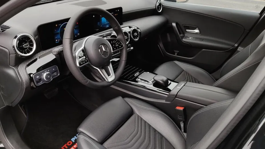 MERCEDES-BENZ A Klasa A 200 d Progressive 8G-DCT